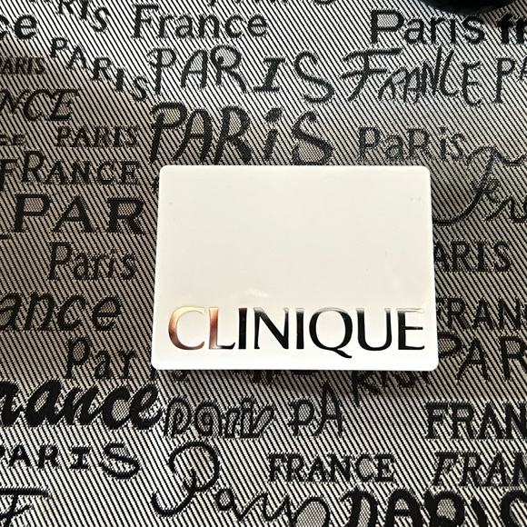🌟NWOT! Clinique Makeup Compact - Picture 5 of 5